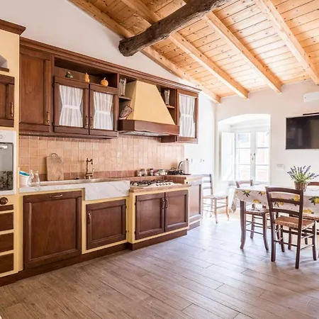 Le 3 Sirene Леванто